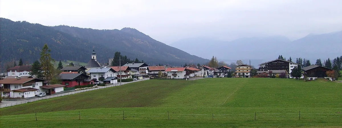Ansicht von Itter, Österreich. Keine Abbildung eines bestimmten Verleihgeschäfts.